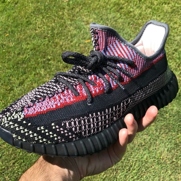 Adidas Yeezy Boost 350 V2 (size 8.5) - Picture 1 of 3